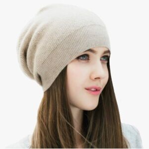 WAYSOFT Cashmere Knit Beanie in Beige
